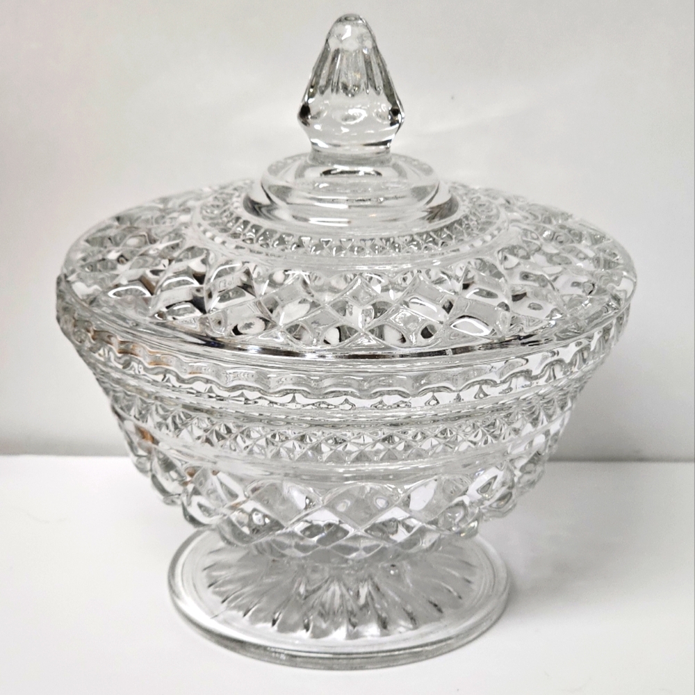 Vintage Anchor Hocking Wexford Crystal 1960's Candy Dish with lid